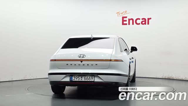 Hyundai Grandeur GN7 2,5 Gasoline 2WD Honors - фото 3