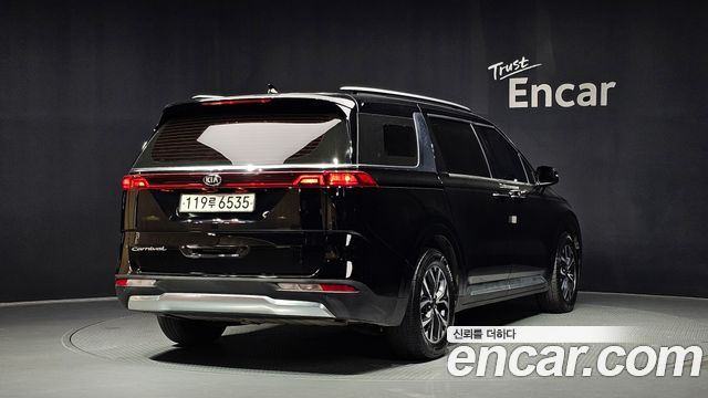 Kia Carnival 4-го поколения 9-Seater Noblesse - фото 1