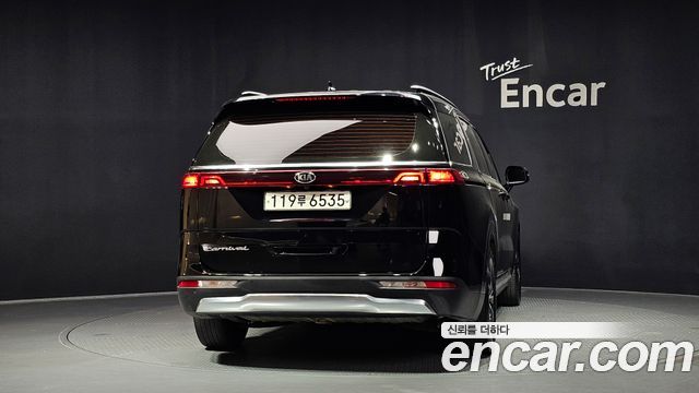 Kia Carnival 4-го поколения 9-Seater Noblesse - фото 3