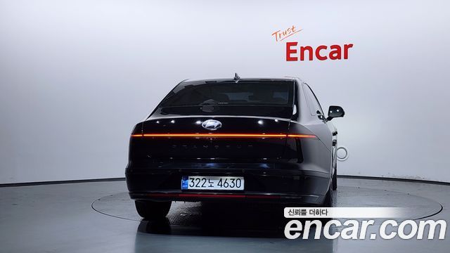 Hyundai Grandeur GN7 2,5 Gasoline 2WD Calligraphy - фото 3