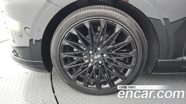 Hyundai Grandeur GN7 2,5 Gasoline 2WD Calligraphy - фото 4