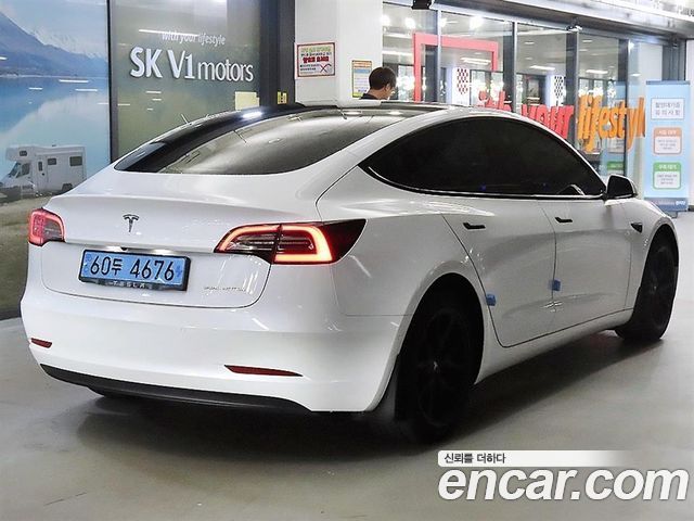 Tesla Model 3 Long Range AWD - фото 3