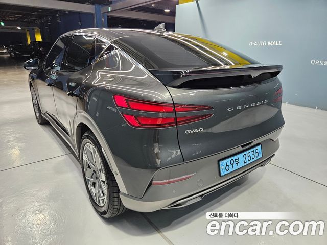 Genesis GV60 Standard - фото 3