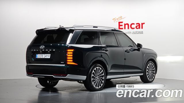 Hyundai Palisade LX3 Gasoline 2.5T 4WD 7-Seater Calligraphy - фото 1
