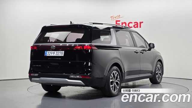 Kia Carnival 4-го поколения 9-Seater Prestige - фото 1