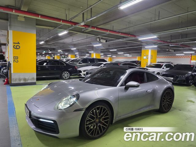 Porsche 911 Carrera 4S - фото 0