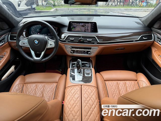 BMW 7-Series G11 730d xDrive Design Pure Excellence - фото 4