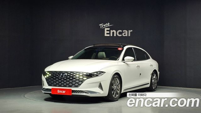 Hyundai Grandeur Новый IG, гибрид Calligraphy - фото 0