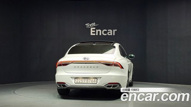 Hyundai Grandeur Новый IG, гибрид Calligraphy - фото 3