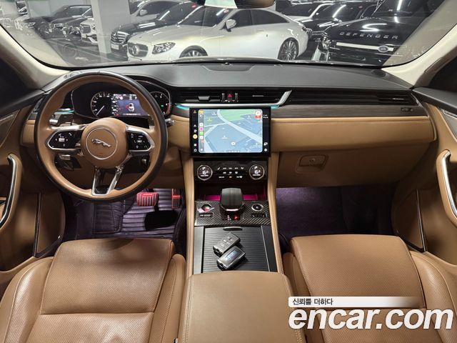 Jaguar F-PACE D200 SE - фото 4