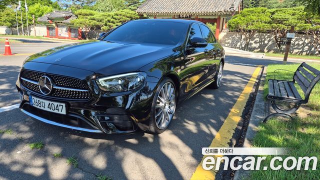 Mercedes-Benz E-Class W213 E350 4MATIC AMG Line - фото 0