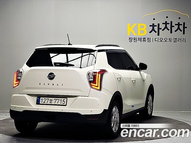 SsangYong Tivoli Gasoline 1.5 2WD V3 - фото 3