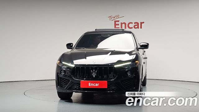 Maserati Levante 3.0 S AWD Modena - фото 1