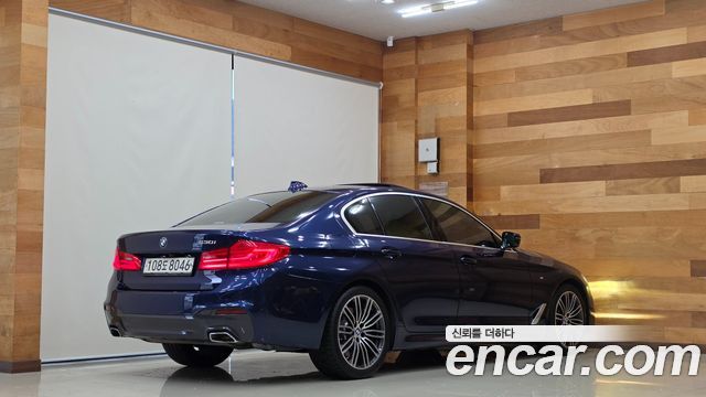 BMW 5-Series G30 530i M Sport Package Plus - фото 1