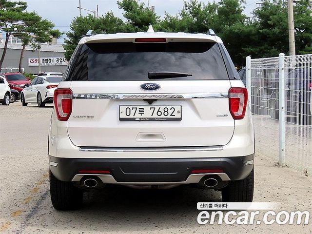 Ford Explorer 2.3 Limited 4WD 5th - фото 3