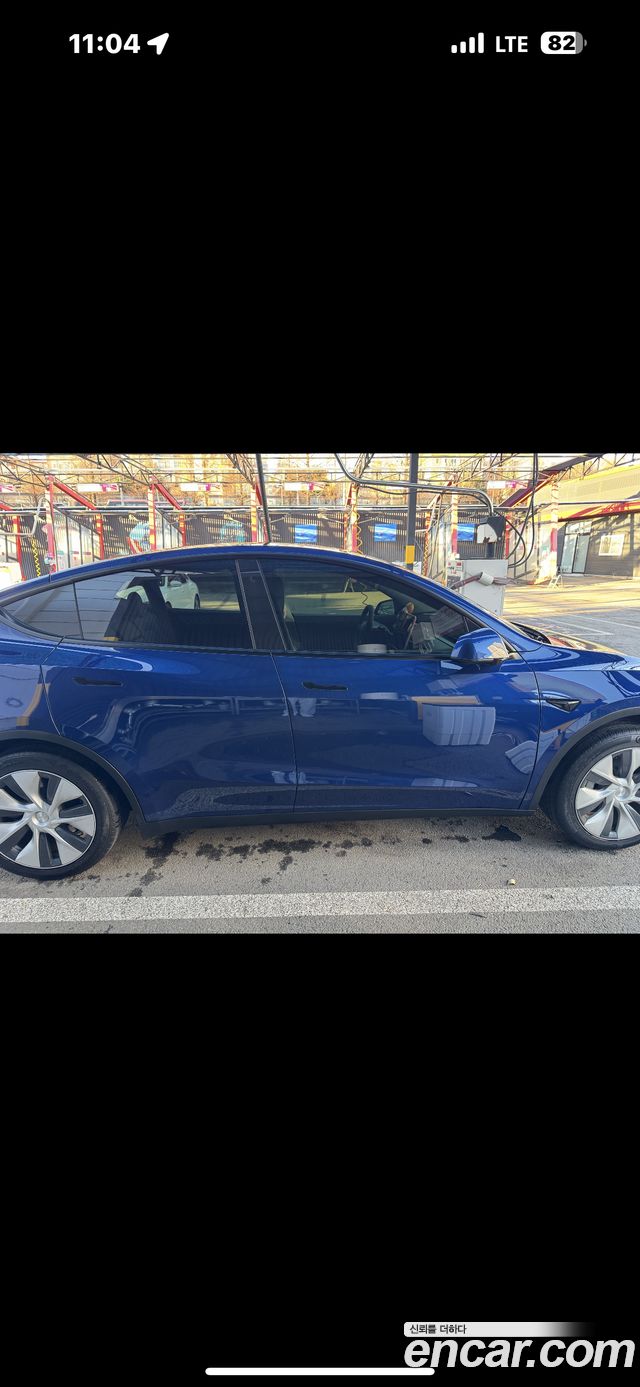 Tesla Model Y Standard Range RWD - фото 3