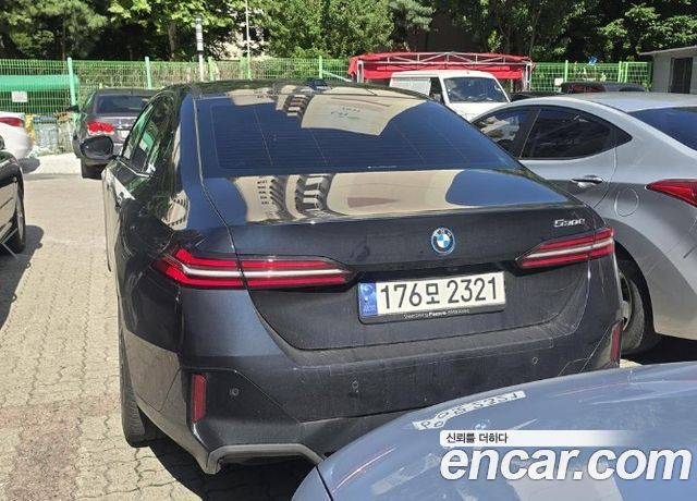 BMW 5-Series G60 530e M Sport - фото 2