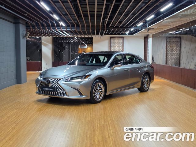 Lexus ES 7-го поколения Executive - фото 0