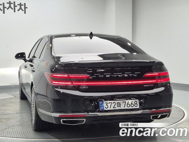 Genesis G90 3.8 AWD Premium Luxury - фото 1