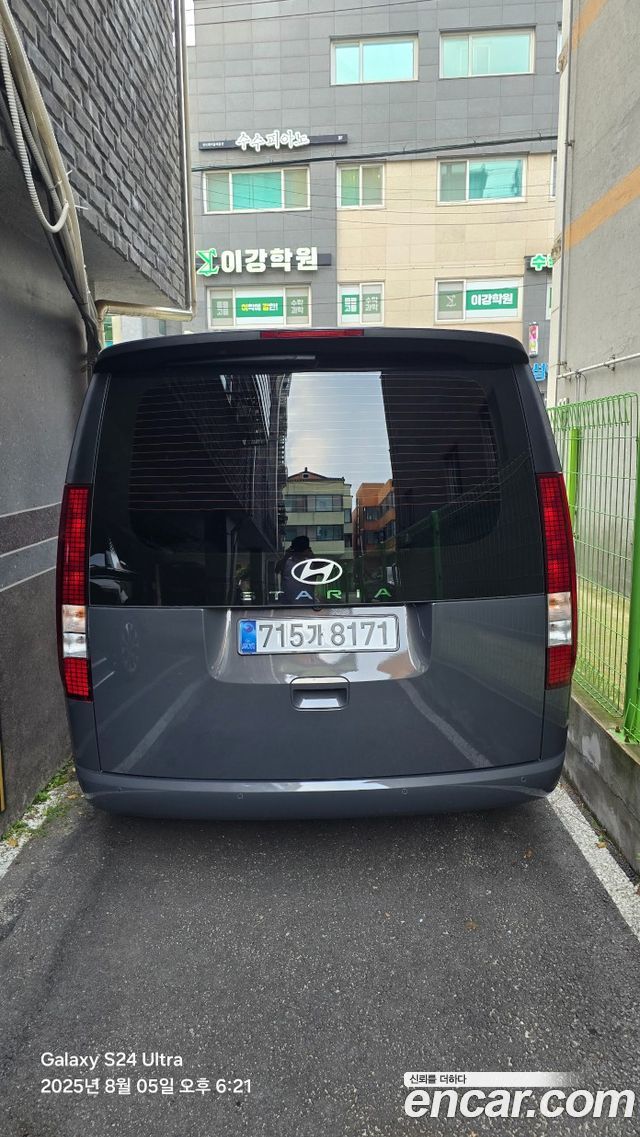 Hyundai Staria Tourer 11-Seater Modern - фото 0
