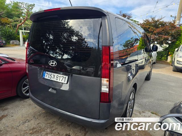 Hyundai Staria Tourer 11-Seater Modern - фото 3