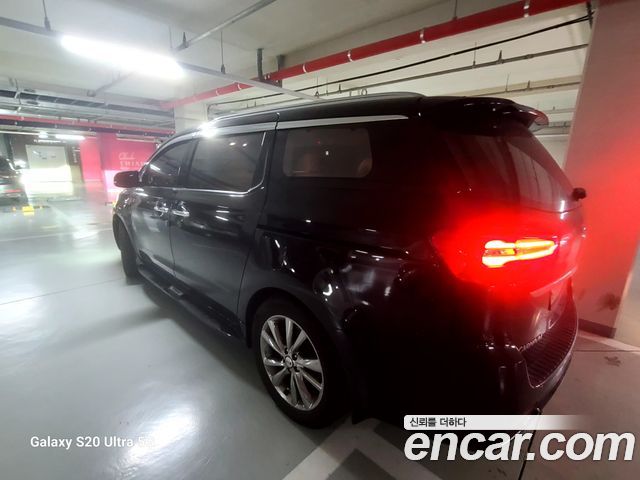 Kia Carnival Новый 9-Seater Prstige - фото 1