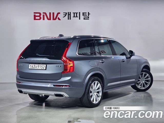 Volvo XC90 2-го поколения D5 Inscription - фото 2