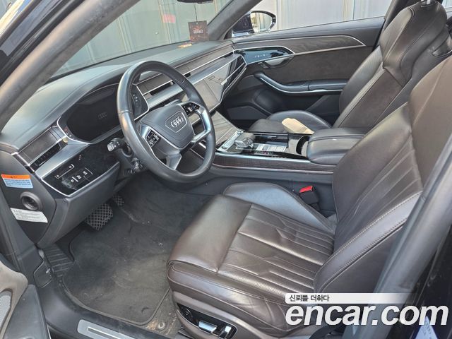Audi A8 D5 60 TFSI Quattro LWB - фото 2