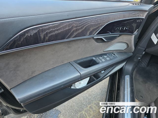 Audi A8 D5 60 TFSI Quattro LWB - фото 3