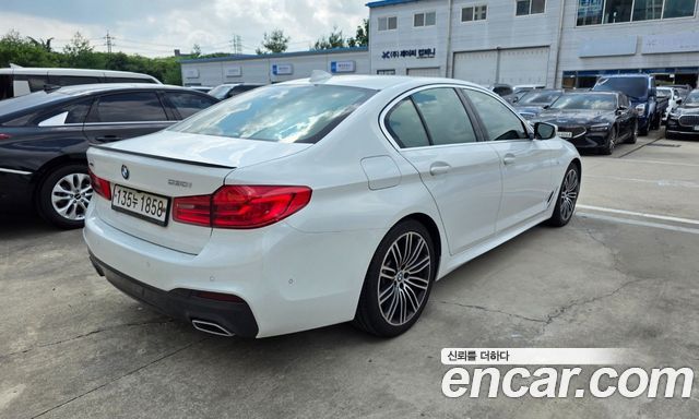 BMW 5-Series G30 530i xDrive M Sport Package Plus - фото 3