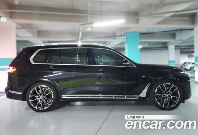 BMW X7 G07 xDrive 40i M Sport 6STR - фото 3
