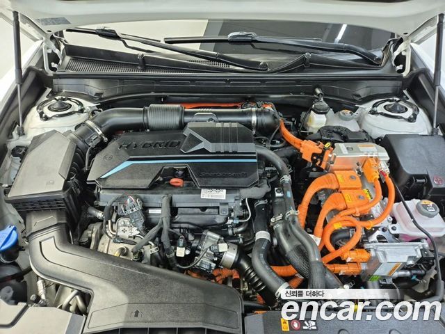 Hyundai Grandeur GN7, гибрид Premium - фото 4