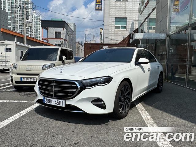Mercedes-Benz E-Class W214 E300 4MATIC Exclusive - фото 0