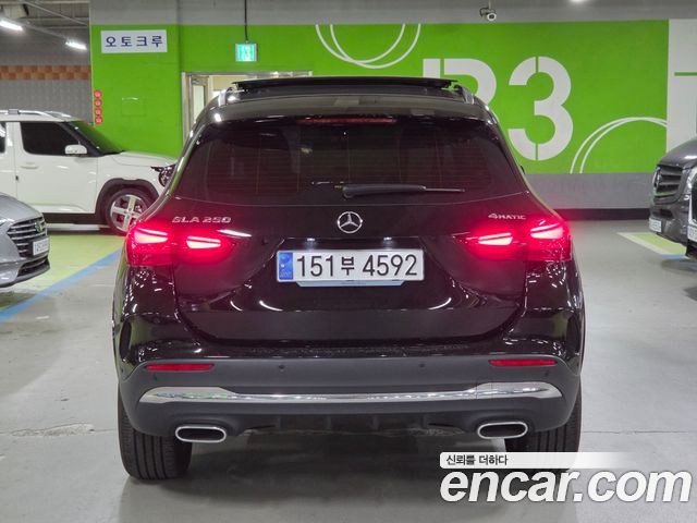 Mercedes-Benz GLA-Class H247 GLA250 4MATIC - фото 4