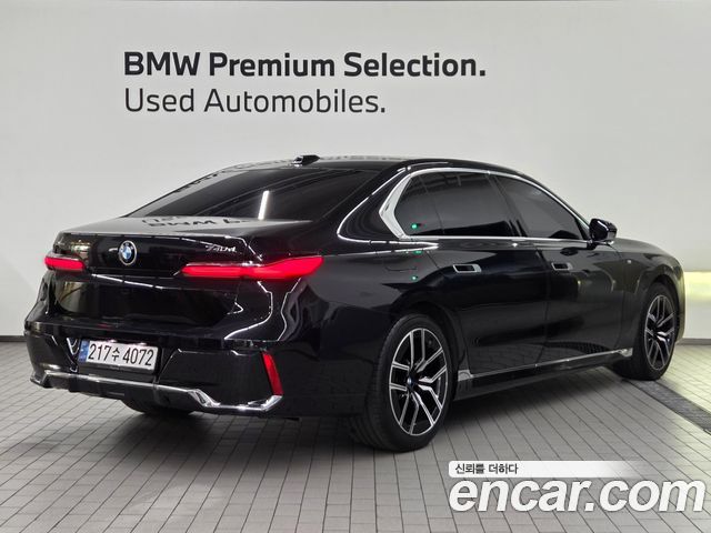 BMW 7-Series G70 740d xDrive M Sport - фото 3