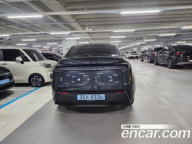 Tesla Model Y RWD - фото 2