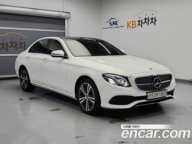 Mercedes-Benz E-Class W213 E220d Avantgarde - фото 3