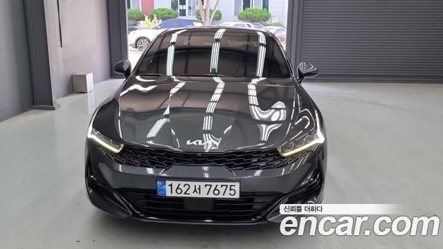 Kia K5 3-го поколения 2.0 LPI Signature - фото 2
