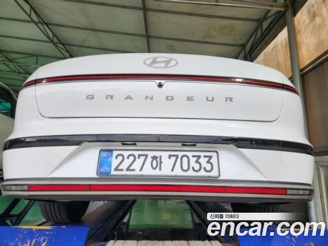 Hyundai Grandeur GN7, гибрид Premium - фото 1