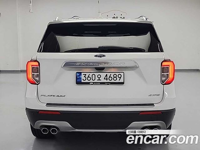 Ford Explorer 6-го поколения 3.0 Platinum 4WD - фото 2