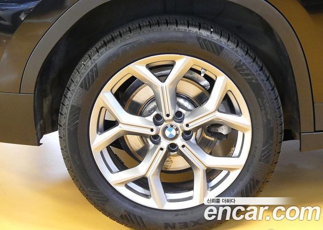 BMW X4 G02 xDrive20i xLine - фото 4
