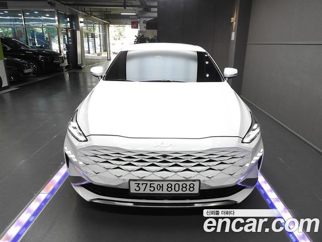 Kia K8 2.5 Gasoline 2WD Noblesse - фото 0