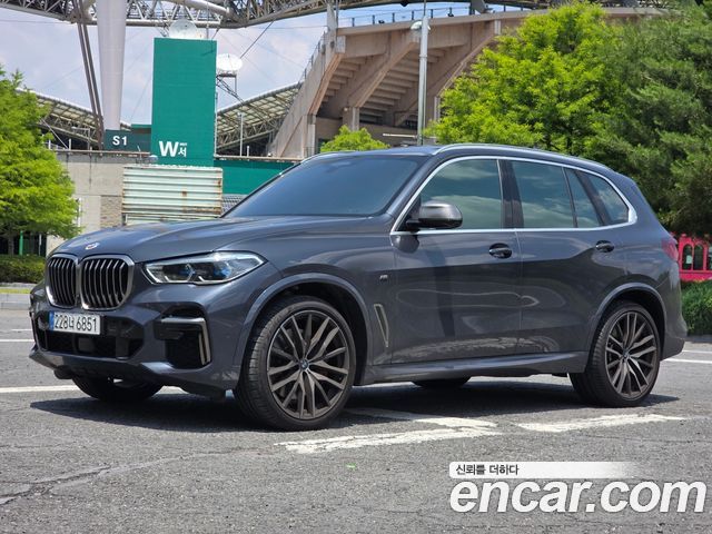 BMW X5 G05 M50i - фото 0