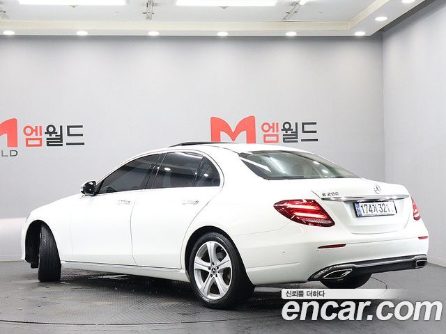 Mercedes-Benz E-Class W213 E200 Avantgarde - фото 3