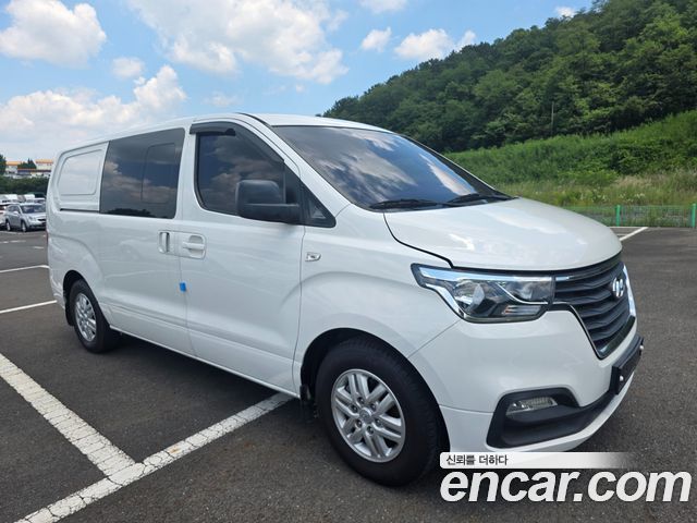 Hyundai Starex Новый Van 5-Seater Smart - фото 0