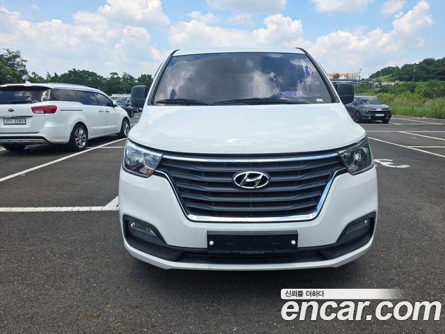 Hyundai Starex Новый Van 5-Seater Smart - фото 1