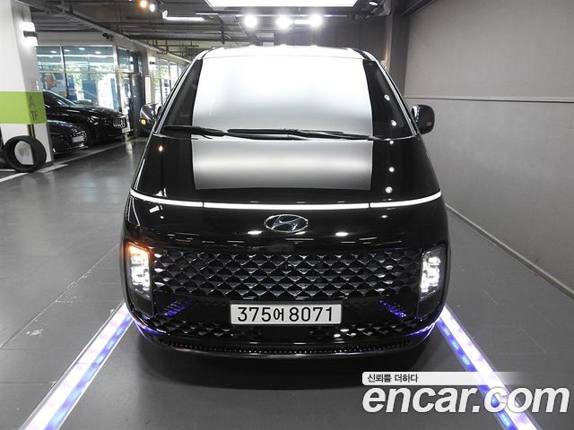 Hyundai Staria 4WD Lounge 9-Seater Inspiration - фото 0