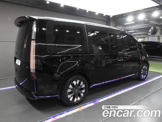Hyundai Staria 4WD Lounge 9-Seater Inspiration - фото 2