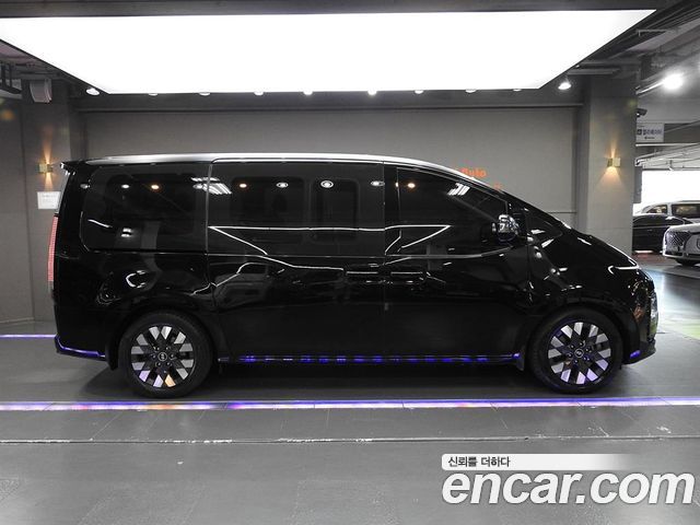 Hyundai Staria 4WD Lounge 9-Seater Inspiration - фото 3