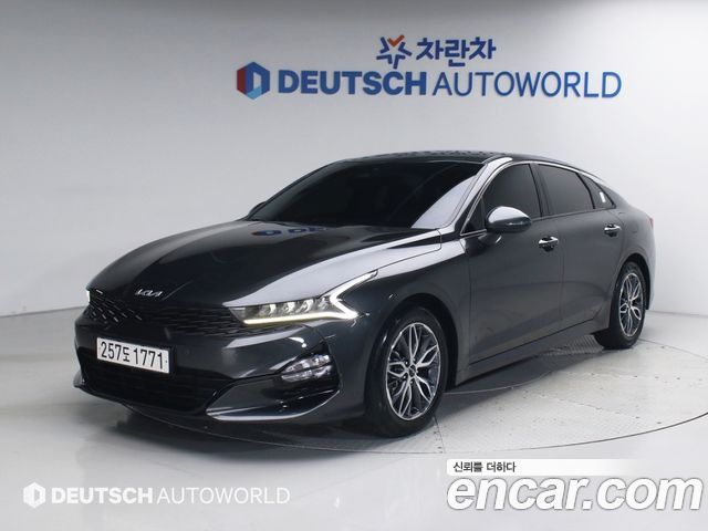 Kia K5 3-го поколения 2.0 Prestige - фото 0